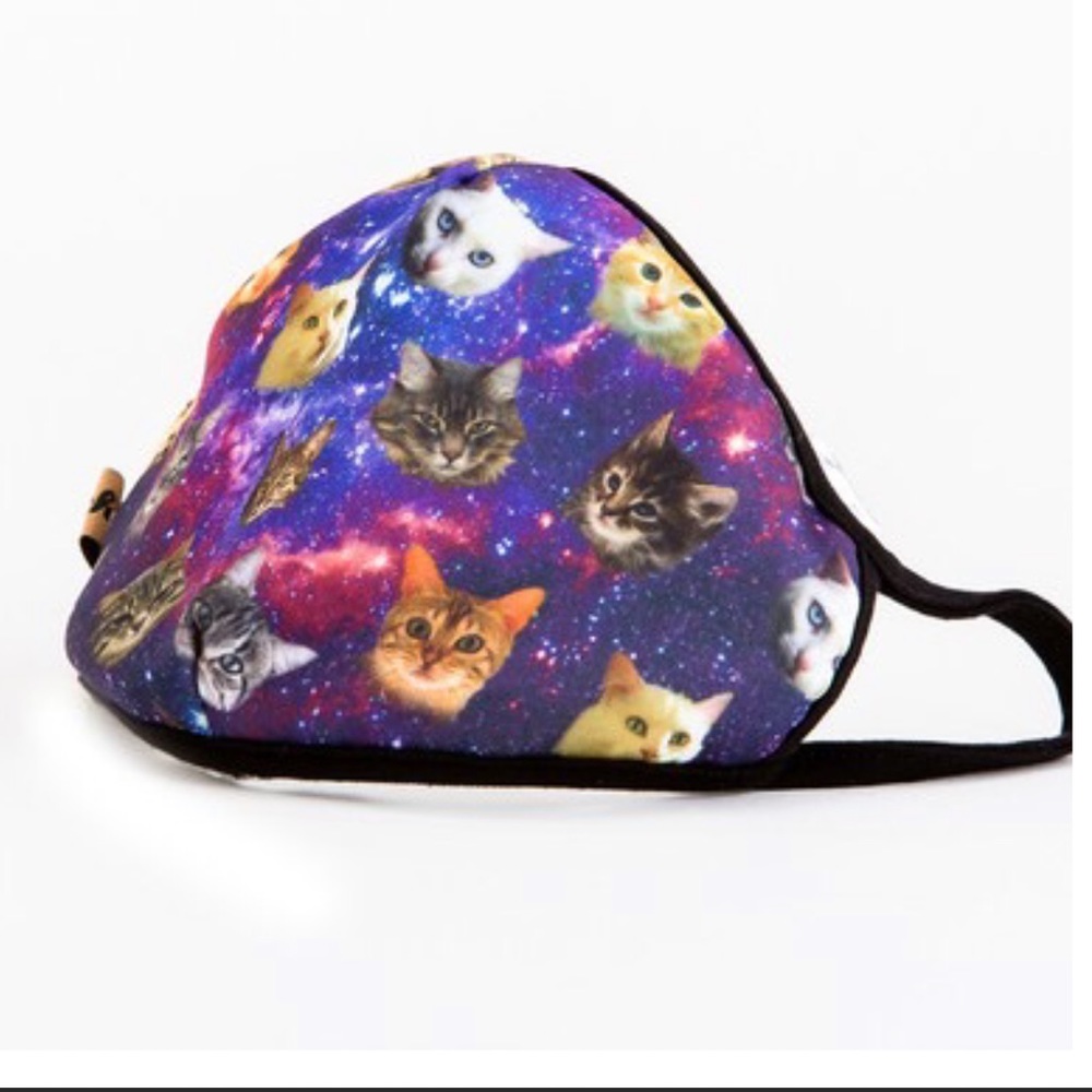 MADE IN USA, Purple Cats Print Face Mask - Picture 5 of 7